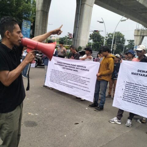 DPP Gempar Nkri Gelar Aksi Didepan Mabes Polri Tuntut Penyelesaian Kasus Dugaan Korupsi Lampu Jalan di Maros Yang Mandek