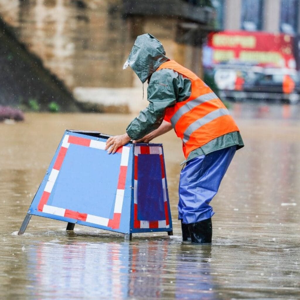 Waspada 47 Titik Rawan Banjir di Makassar Selama Cuaca Ekstrem