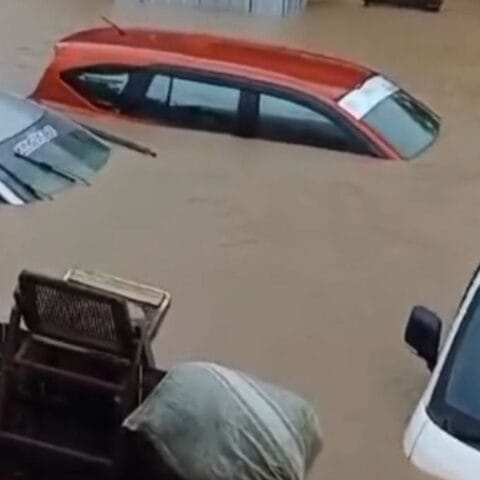 Banjir di Kabupaten Barru, Sulawesi Selatan, Sebabkan Korban Jiwa