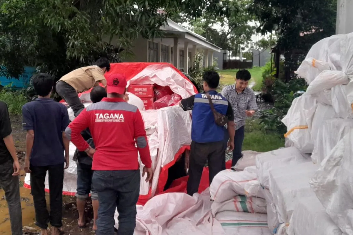 Bantuan Kemensos untuk Banjir Sulsel dan Makassar