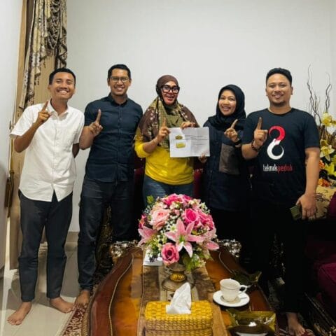 Bupati Barru Terpilih Andi Ina Siapkan Pidato Sambutan Pada Konser IKA SMANSA 2006