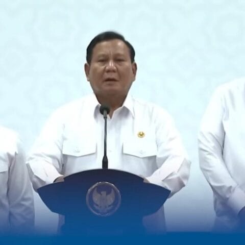 UMP 2025 Resmi Naik 6,5 Persen 24 Konferensi pers presiden Prabowo UMP 2025 Resmi Naik 65 Persen 20241205 185816 0000