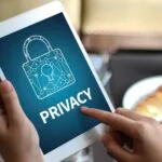 OJK perkuat perlindungan lender dengan aturan baru untuk pindar 2 OJK Ingatkan Waspada Penyalahgunaan Data KTP dan Foto Wajah untuk Pinjol