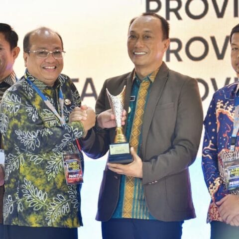 Sulsel Catat Sejarah Pertama Kali Raih Dua APBD Award di Bawah Pj Gubernur Zudan