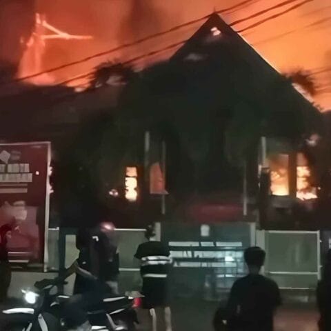 Kebakaran Kantor Disdik Makassar, Ancaman pada Administrasi Pendidikan