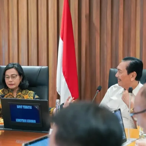 Luhut Binsar Pandjaitan Datangi Kantor Pajak: Coretax Menuai Kritik, Perbaikan Terus Dilakukan