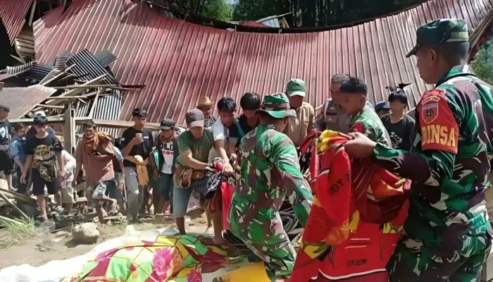 Suami-Istri Tewas Tertimbun Longsor di Buntu Pepasan Toraja Utara 3 Suami-Istri Tewas Tertimbun Longsor di Buntu Pepasan Toraja Utara