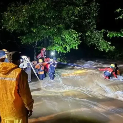 Insiden Tragis di Sungai Bislab Maros, 6 Mahasiswa Unhas Terseret Arus 3 Ditemukan Meninggal