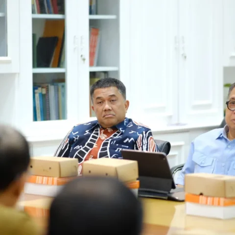 Pj Sekda Makassar Gelar Rapat dengan Tim Transisi MULIA Bahas Program Strategis