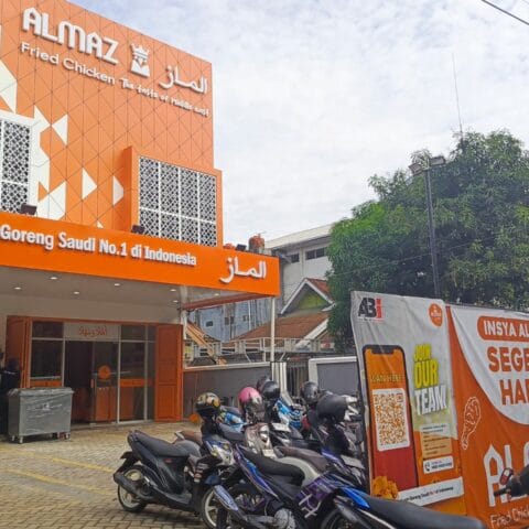 Renovasi Hampir Rampung, Almaz Fried Chicken Siap Hadir di Jantung Kota Makassar
