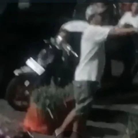 Aksi Premanisme di Pasar Kalimbu Makassar Terekam Kamera, Pedagang Kecil Resah 23 1001121009