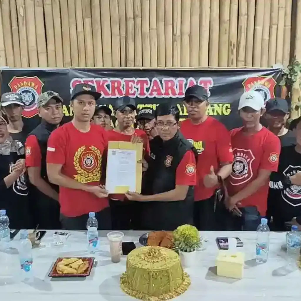 Penyerahan SK PAC Pandawa Tamalate: Langkah Awal Perkuat Organisasi di Akar Rumput