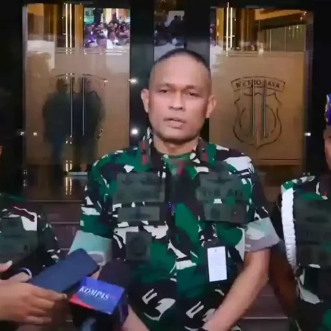 Ferry Irwandi Bakal Dilaporkan Dansatsiber TNI ke Polda? 14 Ferry Irwandi Bakal Dilaporkan Dansatsiber TNI ke Polda?
