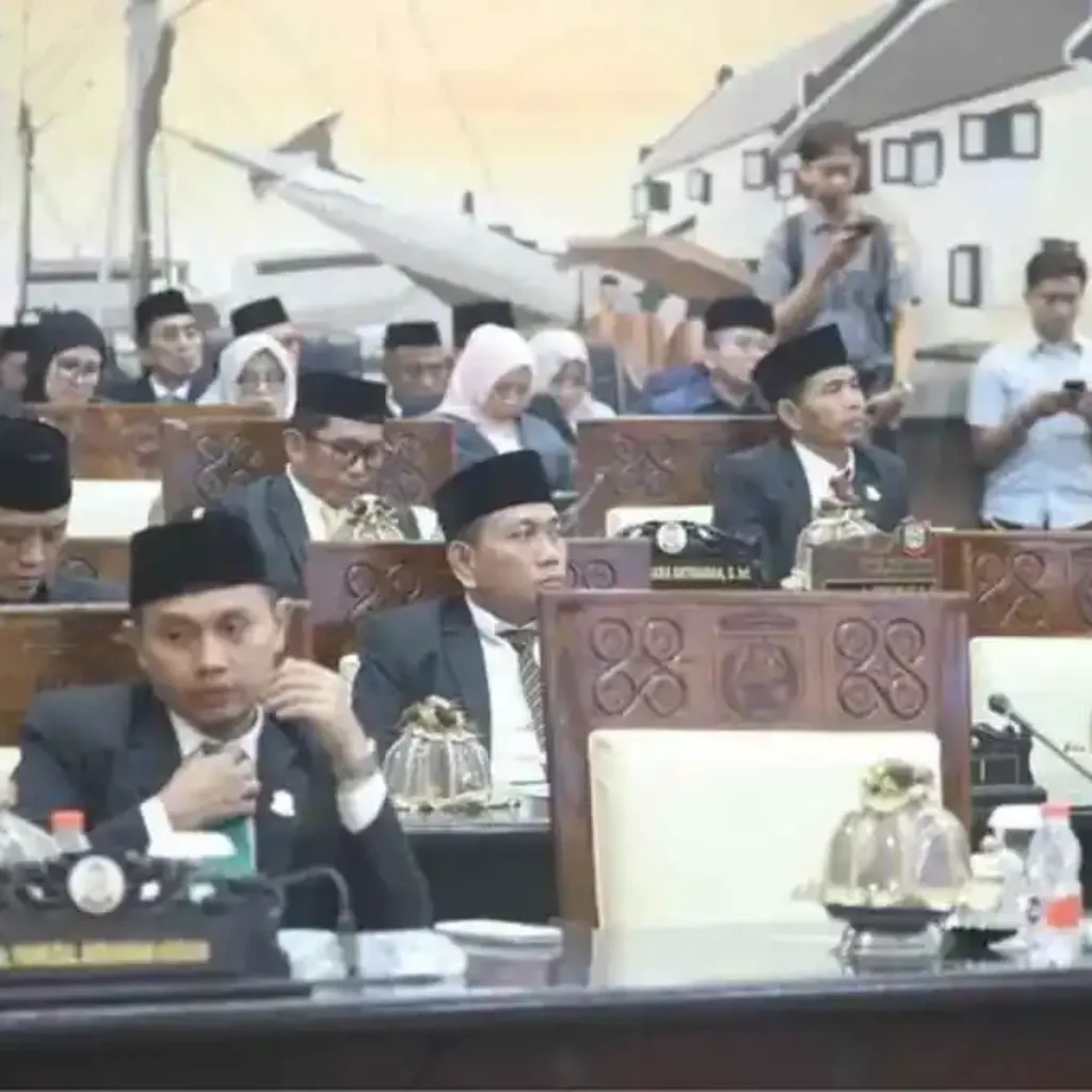 DPRD Makassar Sampaikan Rekomendasi atas LKPJ Wali Kota 2024