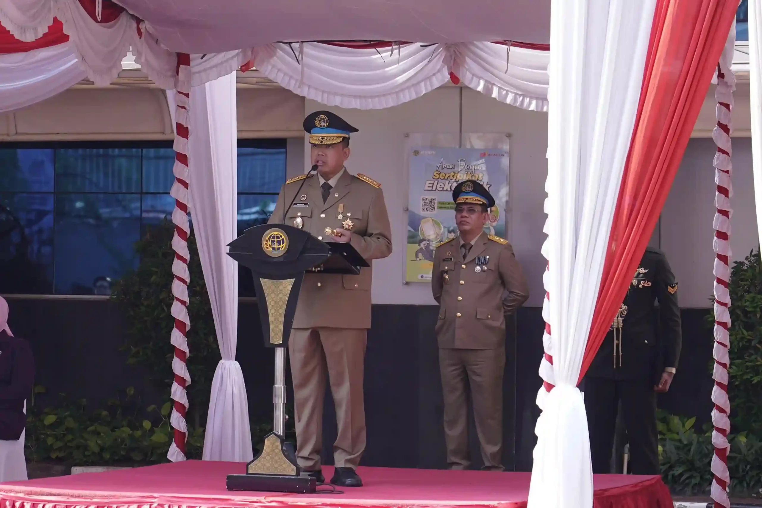 HANTARU 2025 Nusron Laporkan 123.1 Juta Bidang Terdaftar 1 Menteri ATR BPN Nusron Wahid pidato Upacara HANTARU 2025 di Jakarta 24 September 2025