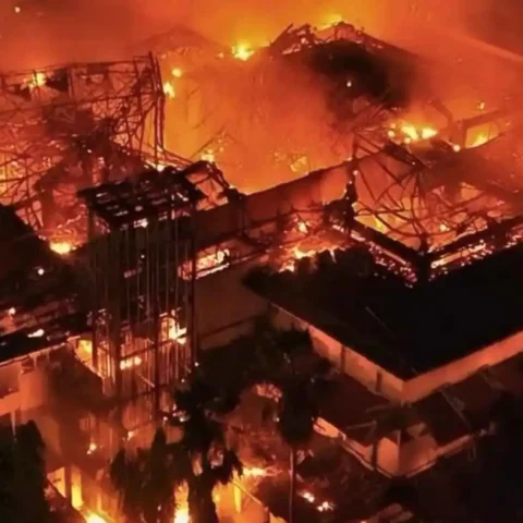 Polisi Menetapkan 11 Tersangka Kasus Pembakaran Gedung DPRD Makassar dan DPRD Sulsel Saat Demo 24 Polisi Menetapkan 11 Tersangka Kasus Pembakaran Gedung DPRD Makassar dan DPRD Sulsel Saat Demo