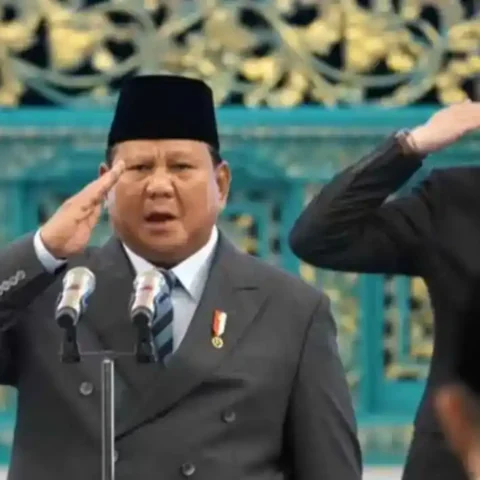 Prabowo Reshuffle 5 Menteri, Lantik Menkeu Baru dan Menteri Haji 23 Presiden Prabowo Subianto melantik menteri hasil reshuffle Kabinet Merah Putih di Istana Negara.