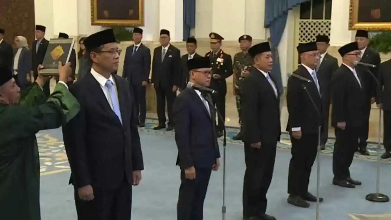 Prabowo Reshuffle 5 Menteri, Lantik Menkeu Baru dan Menteri Haji 2 Menteri baru Kabinet Merah Putih usai sumpah jabatan di Istana Negara
