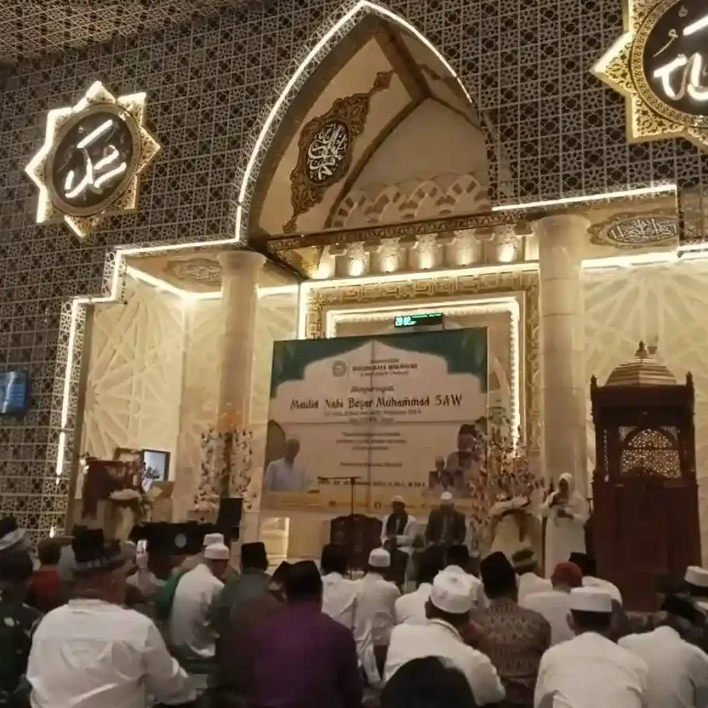 Ribuan Jamaah Padati Masjid Raya Makassar pada Peringatan Maulid Nabi Muhammad SAW