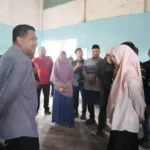 Wali Kota Makassar dan Ketua TP PKK meninjau urban farming di Ujung Tanah