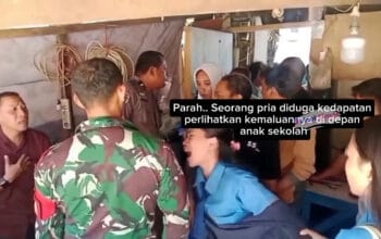 Siswi memarahi terduga pelaku di warung usai peristiwa di Jl Haji Bau Makassar 02/10/2025