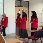 Mahasiswa Farmasi Unhas mempresentasikan riset hydrogel pH-responsif untuk terapi kanker serviks di Makassar 05/10/2025