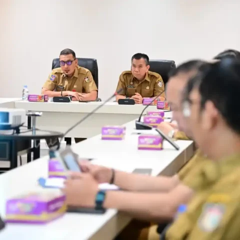 Pemkot Makassar Pilih Skema BGS untuk SJUT, KPBU Dinilai Terlalu Rumit 11 Sekda Andi Zulkifly pimpin rapat SJUT Makassar 06 Oktober 2025.