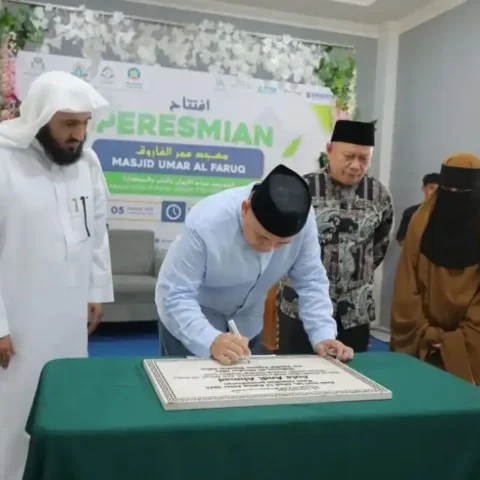 Peresmian Masjid Umar Al Faruq Tamalanrea, Munafri Dorong Pemberdayaan Umat 10 Peresmian Masjid Umar Al Faruq Tamalanrea, Munafri Dorong Pemberdayaan Umat
