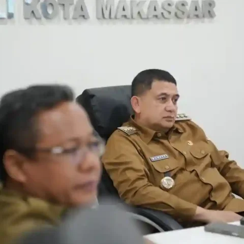 Ramboll Tinjau MLCP Makassar 27–31 Oktober 2025 14 Wali Kota Makassar Munafri Arifuddin memimpin rapat persiapan kunjungan Ramboll di Balai Kota Makassar Senin 13 Oktober 2025.