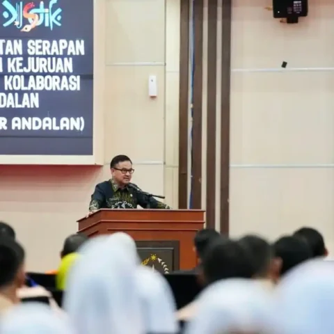 Sekda Sulsel Perkuat Link and Match SMK dengan Industri