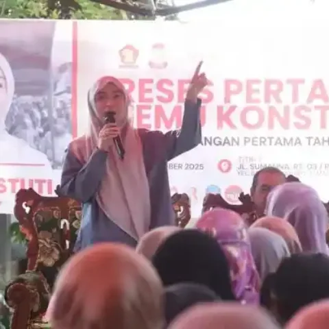 Reses Budi Hastuti di Barombong Tamalate, Warga Keluhkan KIS Nonaktif dan Bansos PKH Tak Merata
