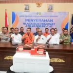 Basarnas Serahkan Black Box ATR PK-THT ke KNKT, Pemprov Sulsel Sampaikan Duka Cita