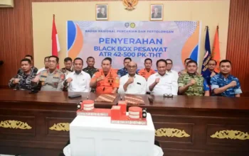 Basarnas Serahkan Black Box ATR PK THT ke KNKT Pemprov Sulsel Sampaikan Duka Cita