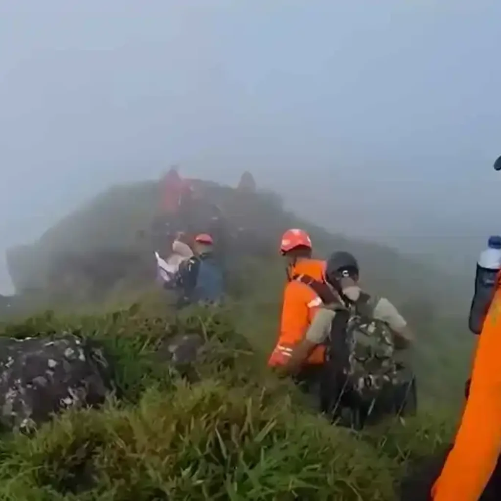 BMKG BPBD Sulsel Modifikasi Cuaca Bantu Pencarian ATR 42 Bulusaraung