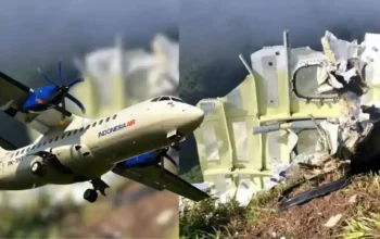 Pesawat ATR 42-500 dan puing pesawat