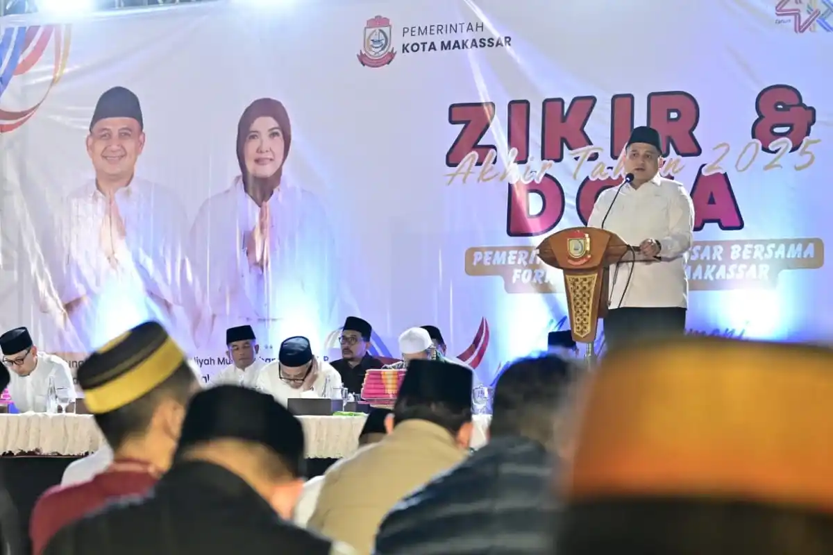 Zikir dan Doa Akhir Tahun 2025 di Karebosi, Appi Ajak SKPD Perkuat Kolaborasi 2026 1 Zikir dan Doa Akhir Tahun 2025 di Karebosi Appi Ajak SKPD Perkuat Kolaborasi 2026