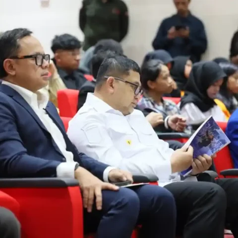 Wali Kota Makassar Munafri Arifuddin Menghadiri Bedah Buku Babad Alas Di UNM, Rabu 11/02/2026.