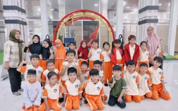 Kunjungan Edukatif SD Inpres Layang Bertingkat ke Perpustakaan Sulsel dan PP-IPTEK 9 Kunjungan Edukatif SD Inpres Layang Bertingkat ke Perpustakaan Sulsel dan PP IPTEK