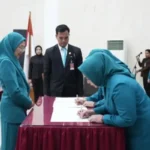 Melinda Aksa Lantik 13 Ketua TP PKK Kecamatan Makassar, Dikukuhkan sebagai Bunda PAUD