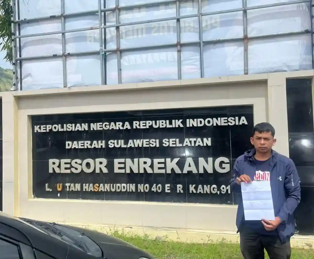 Dugaan Penipuan Jual Beli Mobil Oknum Polisi di Enrekang, Korban Lapor Propam 1 Dugaan Penipuan Jual Beli Mobil Oknum Polisi di Enrekang Korban Lapor Propam