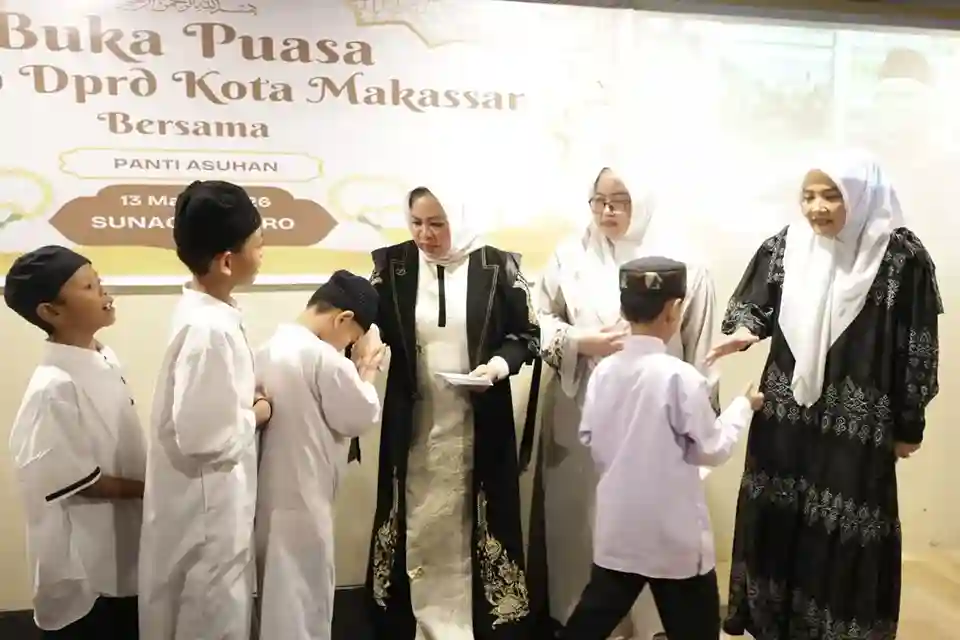 Buka Puasa Hangat Ikawan DWP DPRD Makassar Anak Panti Asuhan 1 Buka Puasa Hangat Ikawan DWP DPRD Makassar Anak Panti Asuhan