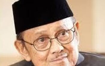 3 Jurus Habibie Turunkan Dolar AS dari Rp16.000 ke Rp6.550