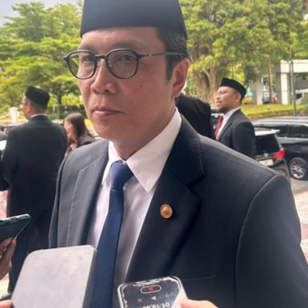 IHSG Anjlok Lebih dari 4%, BEI Sebut Tekanan Datang dari Berbagai Arah