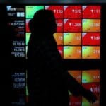 IHSG Ditutup Naik 1,1% Pekan Ini, Sektor Bahan Baku Jadi Penopang