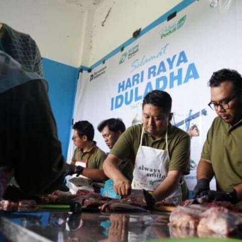 Pelindo Jasa Maritim Salurkan Kurban Iduladha