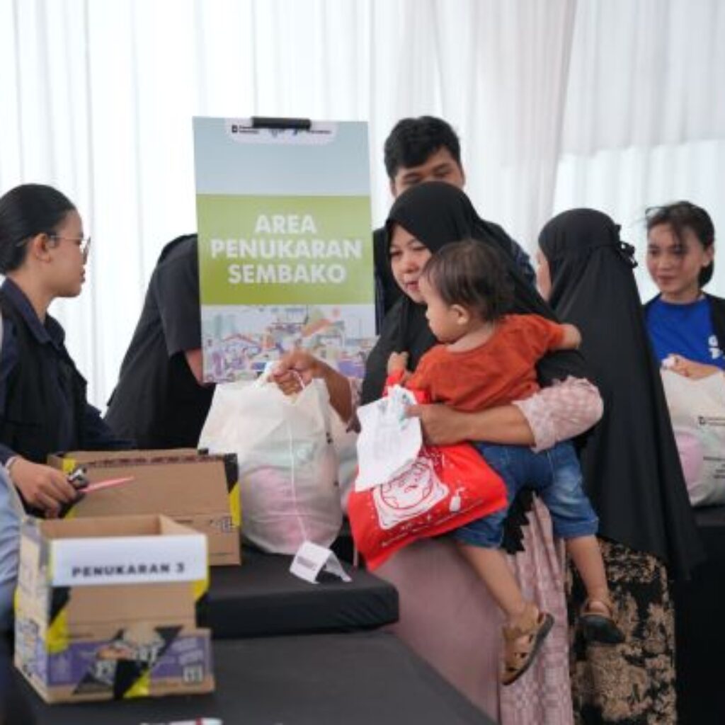 Pertamina Sulawesi Salurkan 1.000 Paket Sembako Melalui Program Pasar Murah di Makassar