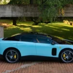 Saham Ferrari Ambruk Usai Luncurkan Mobil Listrik Perdana Luce