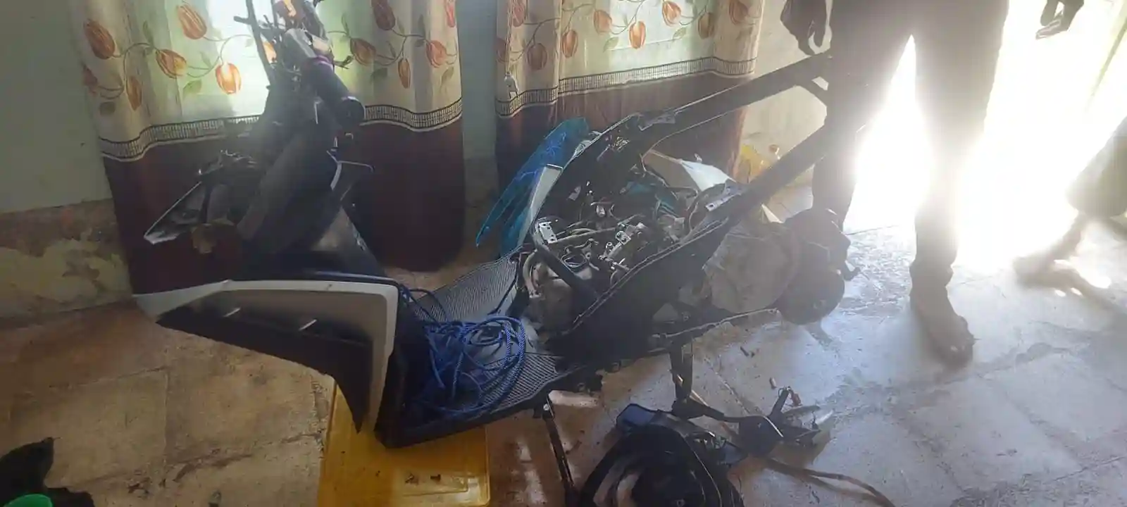 Polsek Tallo Bongkar Penampungan Motor Curian di Rappokalling, Onderdil Dijual Terpisah 1 Polsek Tallo Bongkar Penampungan Motor Curian di Rappokalling, Onderdil Dijual Terpisah