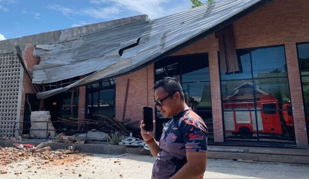 BMKG Terima Laporan Sejumlah Bangunan Rusak Akibat Gempa Magnitudo 6,7 di Palu 1 BMKG Terima Laporan Sejumlah Bangunan Rusak Akibat Gempa Magnitudo 6,7 di Palu