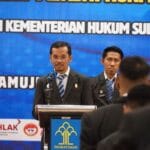 Kakanwil Kemenkum Sulbar Lantik 12 PNS, Tegaskan ASN Harus Jadi Pelayan Masyarakat